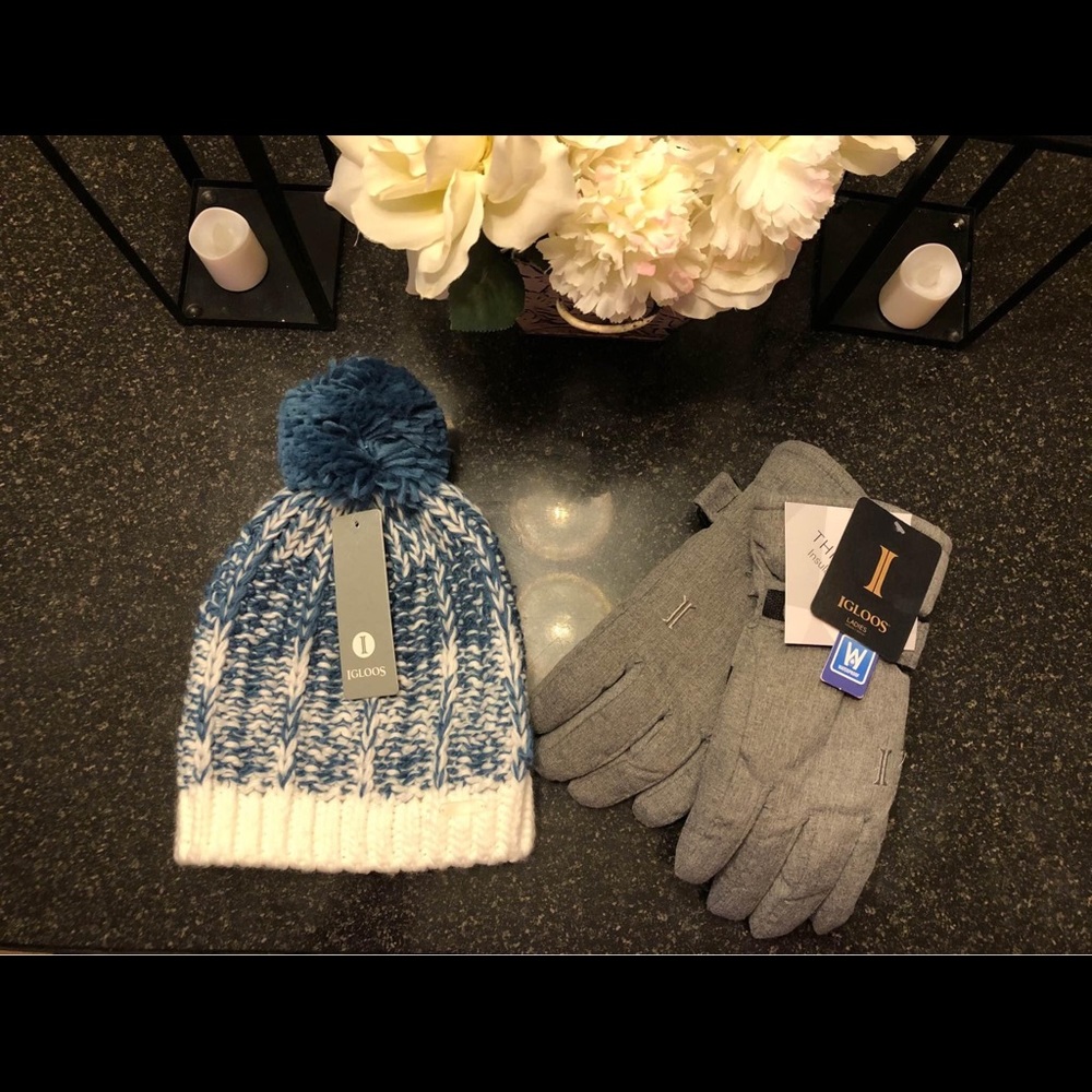 Igloos beanie and gloves set NWT